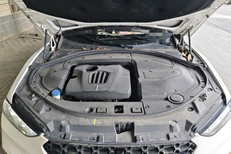 Used Wey VV7 2017 2.0T Flagship Model Engine Bay