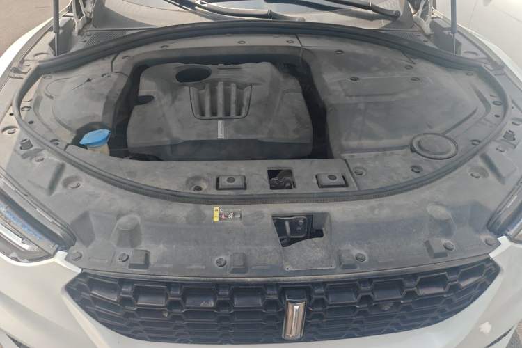 Used Wey VV7 2017 2.0T Flagship Model Engine Bay