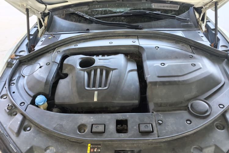 Used Wey VV7 2017 2.0T Ultra-Luxury Version Engine Bay