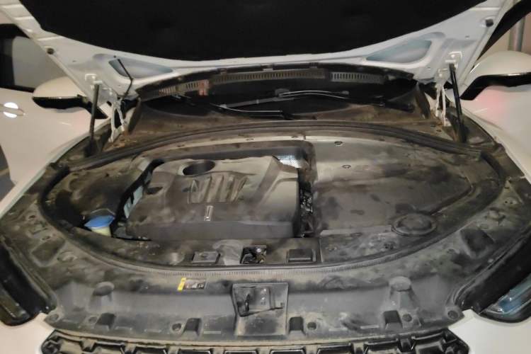 Used Wey VV7 2017 2.0T Flagship Model Engine Bay