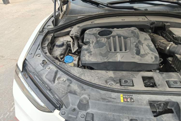 Used Wey VV7 2017 2.0T Flagship Model Engine Bay Right