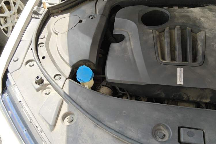 Used Wey VV7 2017 2.0T Flagship Model Engine Bay Right