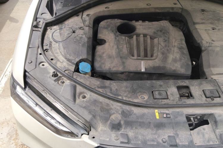 Used Wey VV7 2017 2.0T Flagship Model Engine Bay Right