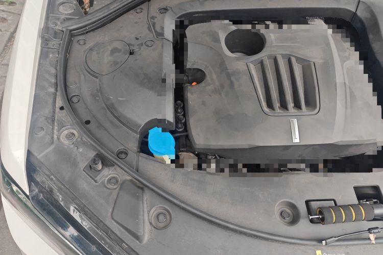 Used Wey VV7 2017 2.0T Flagship Model Engine Bay Right