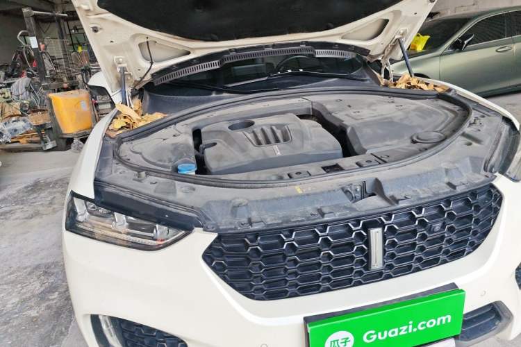 Used Wey VV7 2017 2.0T Ultra-Luxury Version Engine Bay Right