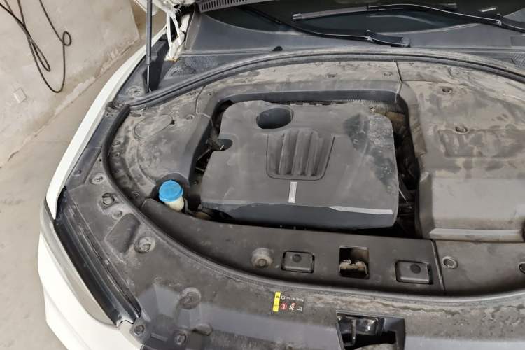 Used Wey VV7 2017 2.0T Flagship Model Engine Bay Right