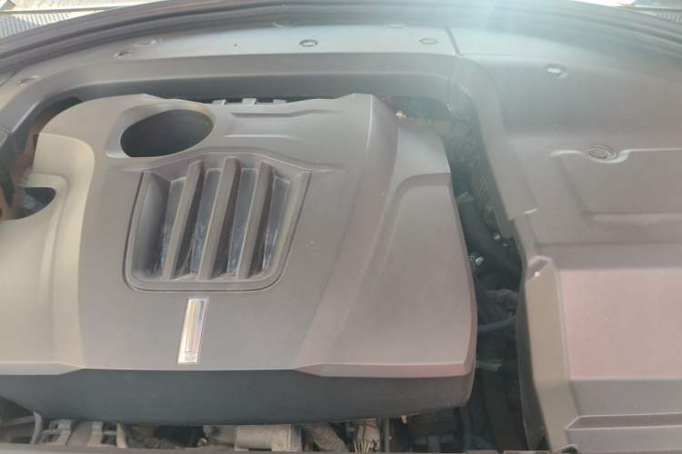 Used Wey VV7 2017 2.0T Flagship Model Engine Bay
