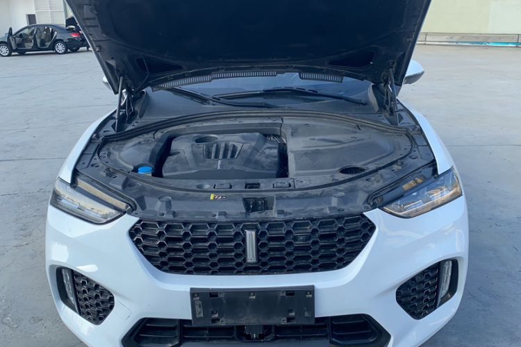 Used Wey VV7 2017 2.0T Ultra-Luxury Version Engine Bay