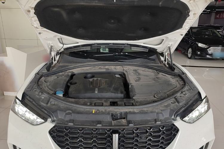 Used Wey VV7 2017 2.0T Flagship Model Engine Bay