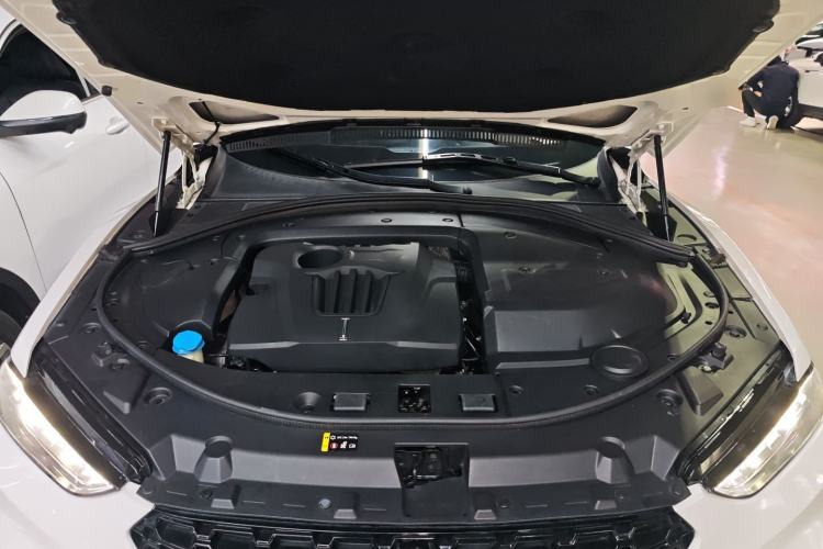 Used Wey VV7 2017 2.0T Flagship Model Engine Bay