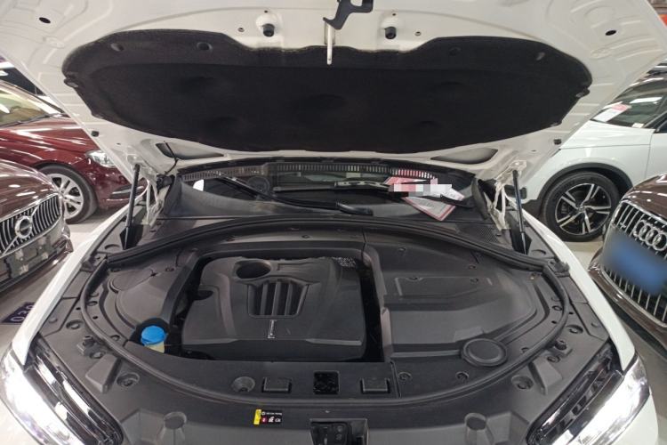 Used Wey VV7 2017 2.0T Ultra-Luxury Version Engine Bay