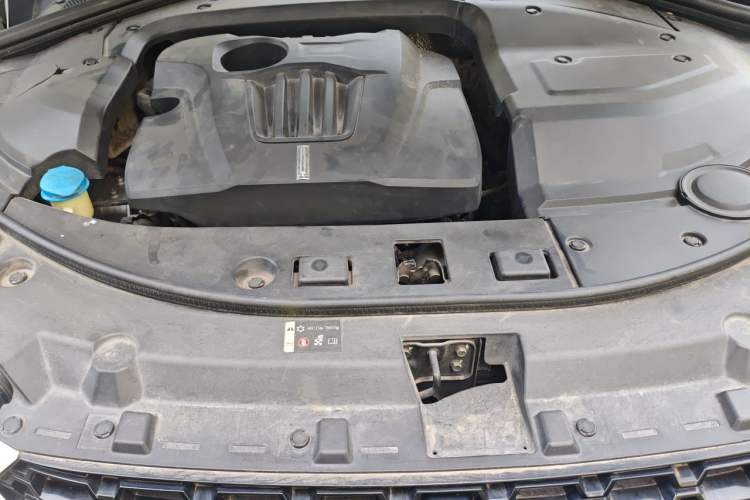 Used Wey VV7 2017 2.0T Flagship Model Engine Bay