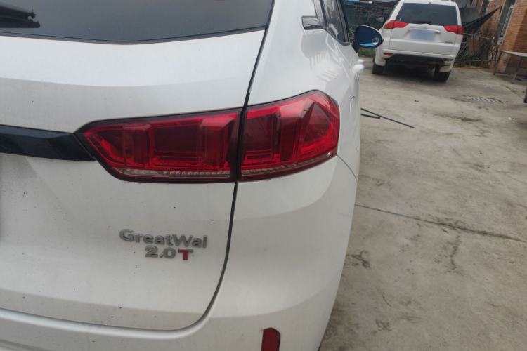 Used Wey VV7 2017 2.0T Ultra-Luxury Version Exterior 3