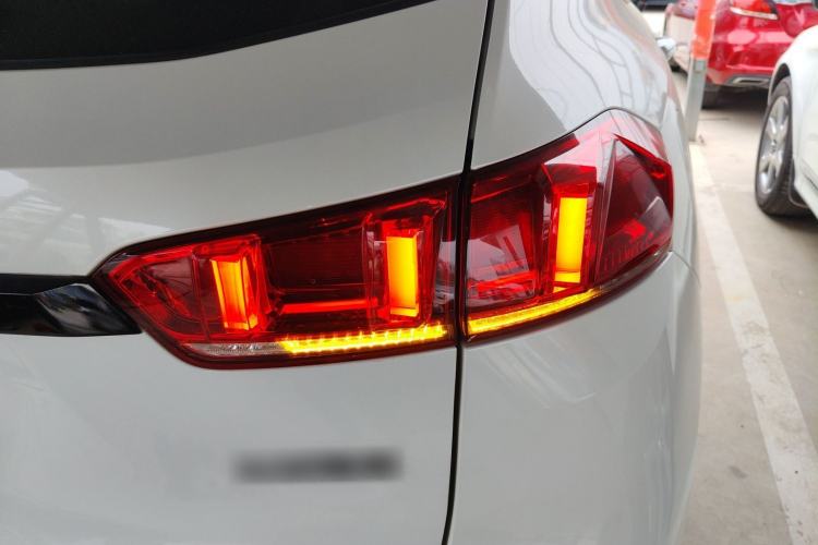Used Wey VV7 2017 2.0T Flagship Model Exterior 3