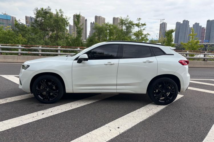 Used Wey VV7 2017 2.0T Flagship Model Exterior 3