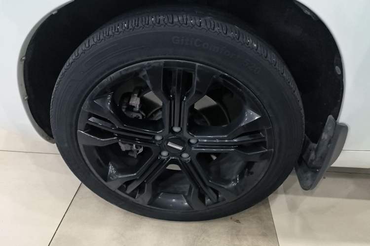 Used Wey VV7 2017 2.0T Flagship Model Exterior 4