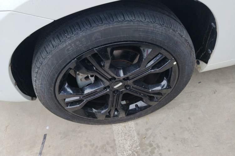 Used Wey VV7 2017 2.0T Flagship Model Exterior 4
