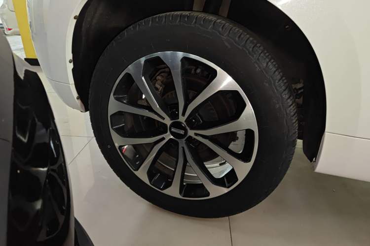 Used Wey VV7 2017 2.0T Ultra-Luxury Version Exterior 5