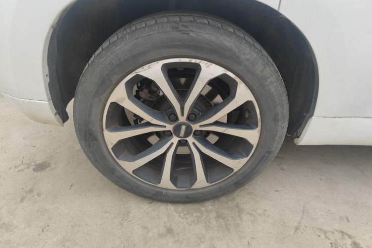 Used Wey VV7 2017 2.0T Ultra-Luxury Version Exterior 5