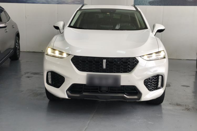 Used Wey VV7 2017 2.0T Ultra-Luxury Version Front