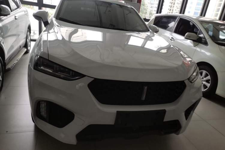 Used Wey VV7 2017 2.0T Ultra-Luxury Version Front