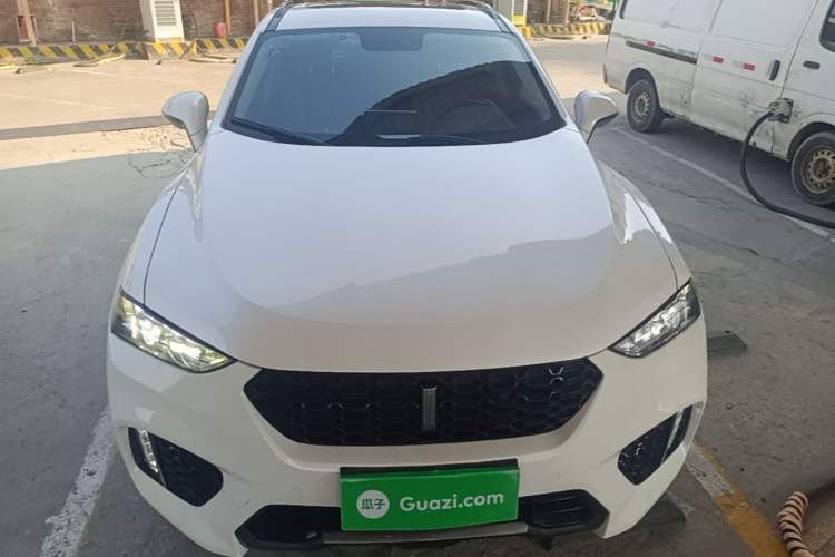 Used Wey VV7 2017 2.0T Ultra-Luxury Version Front