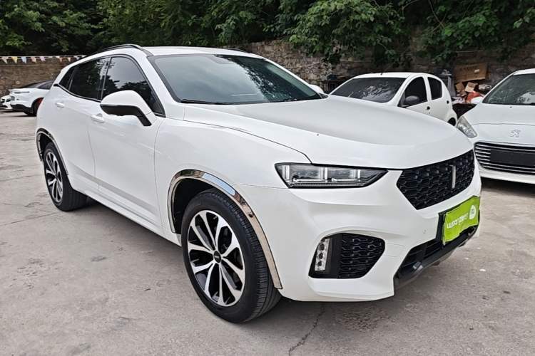 Used Wey VV7 2017 2.0T Ultra-Luxury Version Front Right 45 Deg