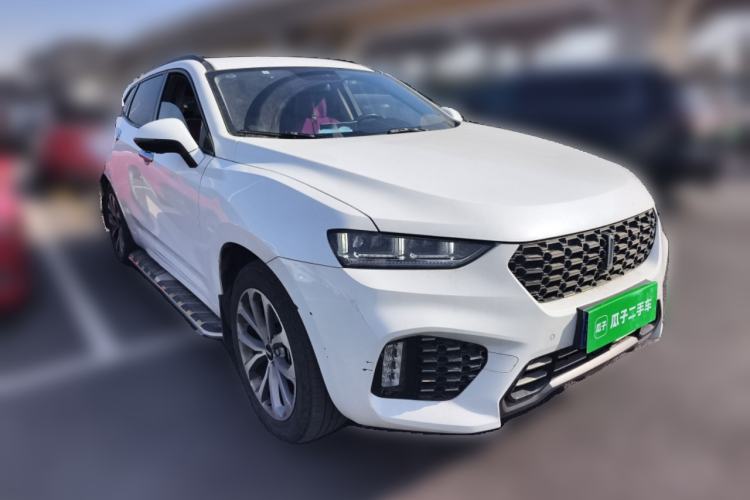 Used Wey VV7 2017 2.0T Ultra-Luxury Version Front Right 45 Deg