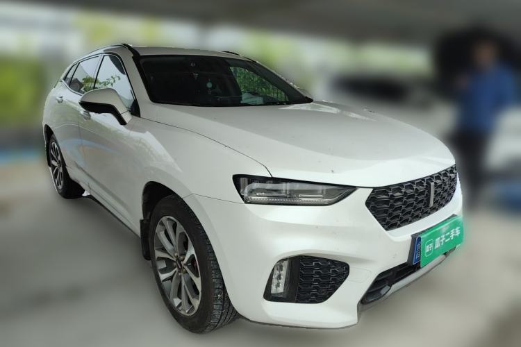 Used Wey VV7 2017 2.0T Luxury Model Front Right 45 Deg