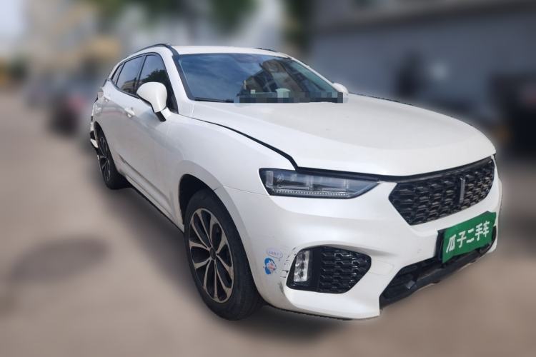 Used Wey VV7 2017 2.0T Luxury Model Front Right 45 Deg