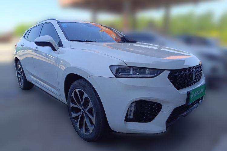 Used Wey VV7 2017 2.0T Luxury Model Front Right 45 Deg