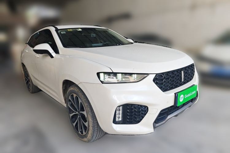 Used Wey VV7 2017 2.0T Ultra-Luxury Version Front Right 45 Deg