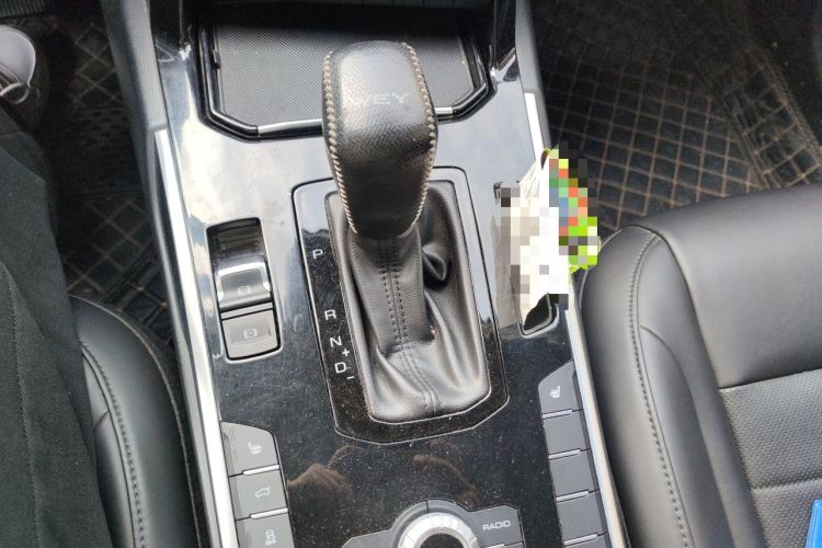 Used Wey VV7 2017 2.0T Ultra-Luxury Version Gear Lever