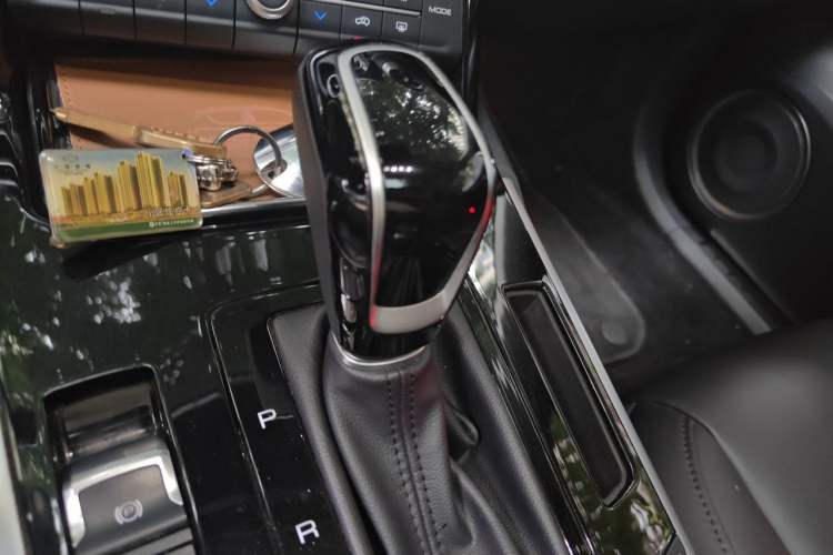 Used Wey VV7 2017 VV7c 2.0T Flagship Model Gear Lever