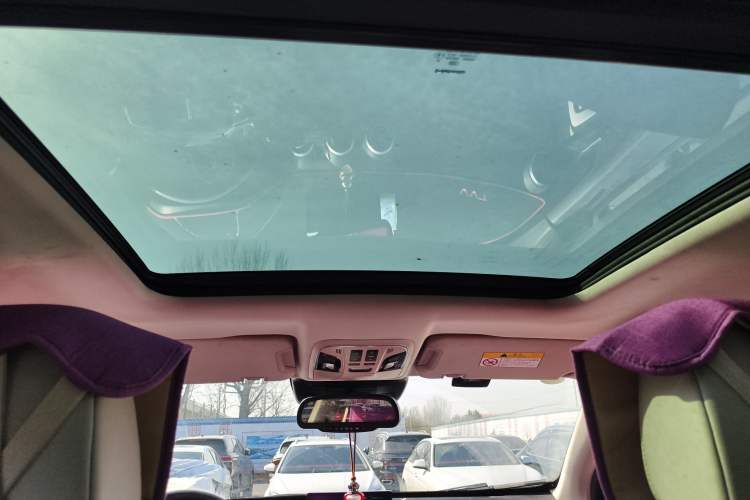 Used Wey VV7 2017 2.0T Ultra-Luxury Version Headliner