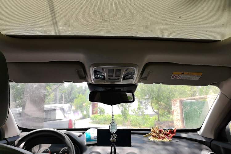 Used Wey VV7 2017 2.0T Luxury Model Headliner