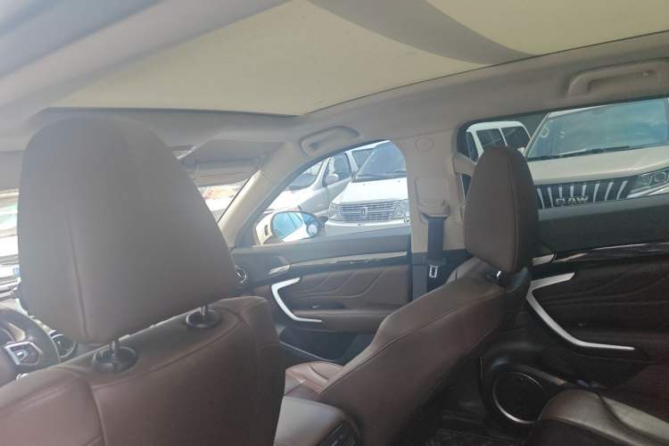 Used Wey VV7 2017 2.0T Flagship Model Headliner