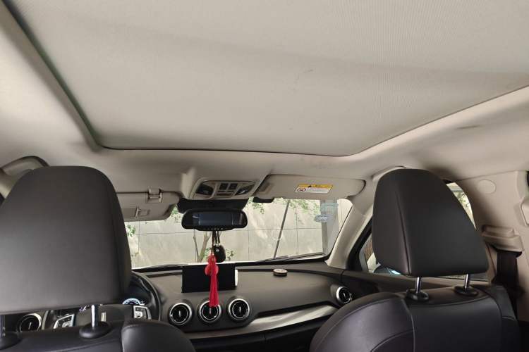 Used Wey VV7 2017 VV7c 2.0T Flagship Model Headliner