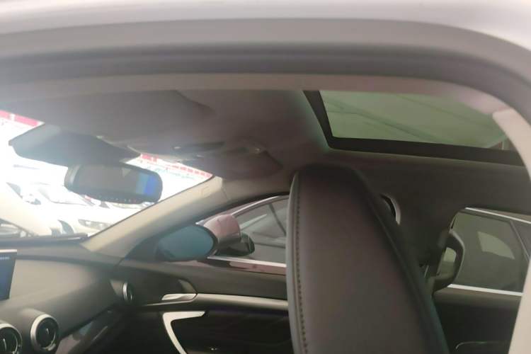 Used Wey VV7 2017 2.0T Flagship Model Headliner