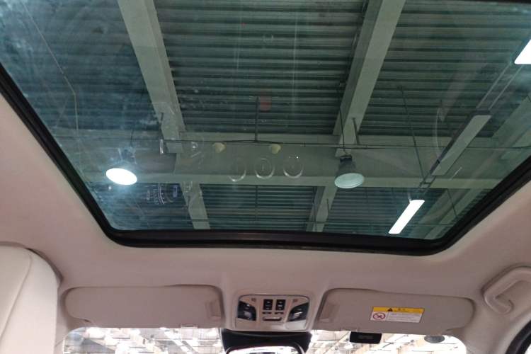 Used Wey VV7 2017 2.0T Ultra-Luxury Version Headliner