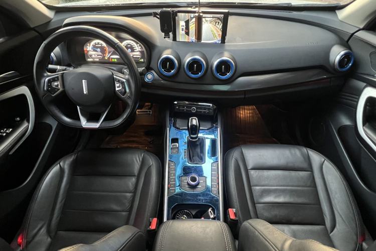 Used Wey VV7 2017 2.0T Flagship Model Interior 2