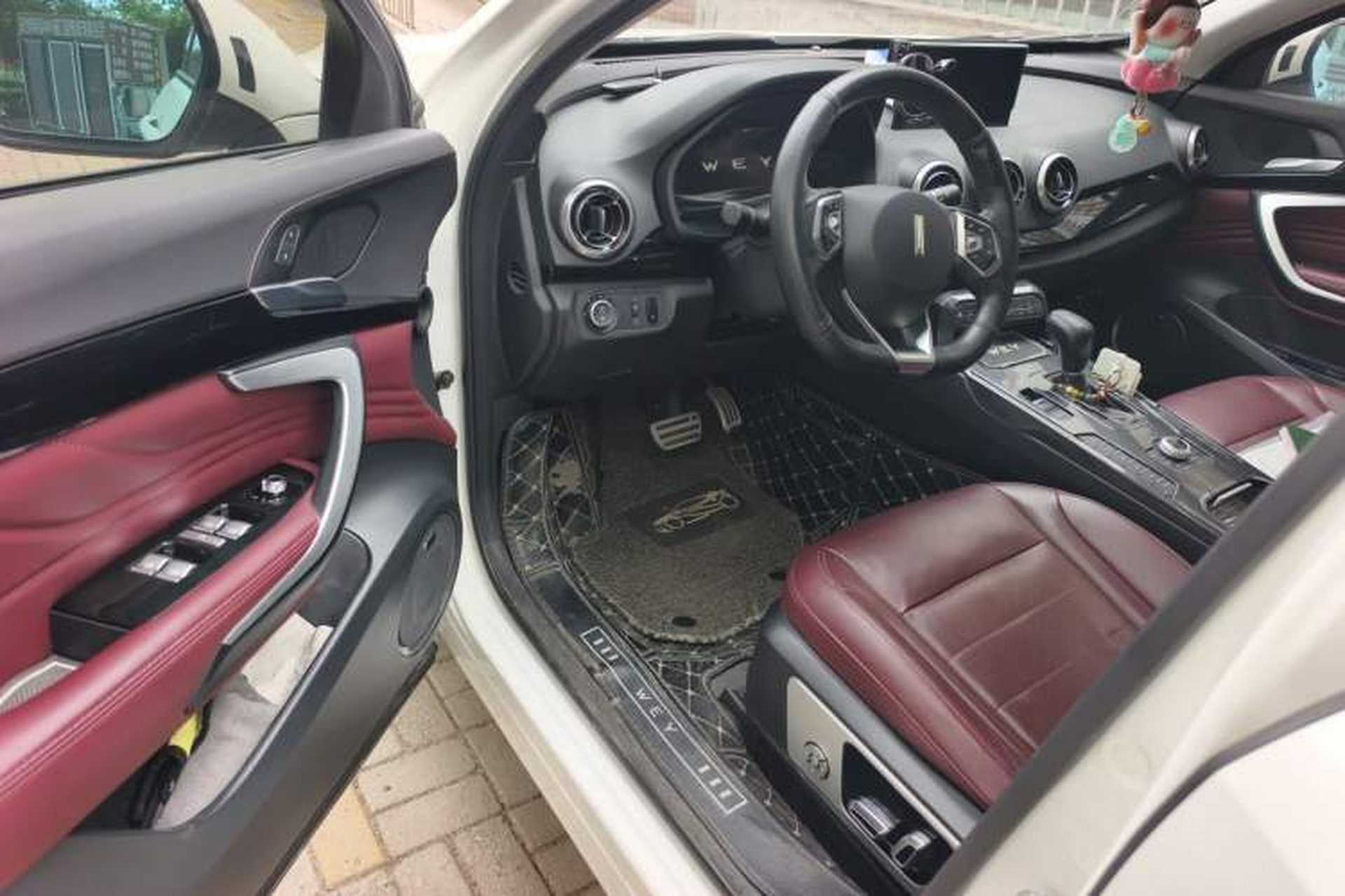 Used Wey VV7 2017 2.0T Flagship Model Interior 3