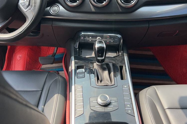 Used Wey VV7 2017 2.0T Luxury Model Interior 4