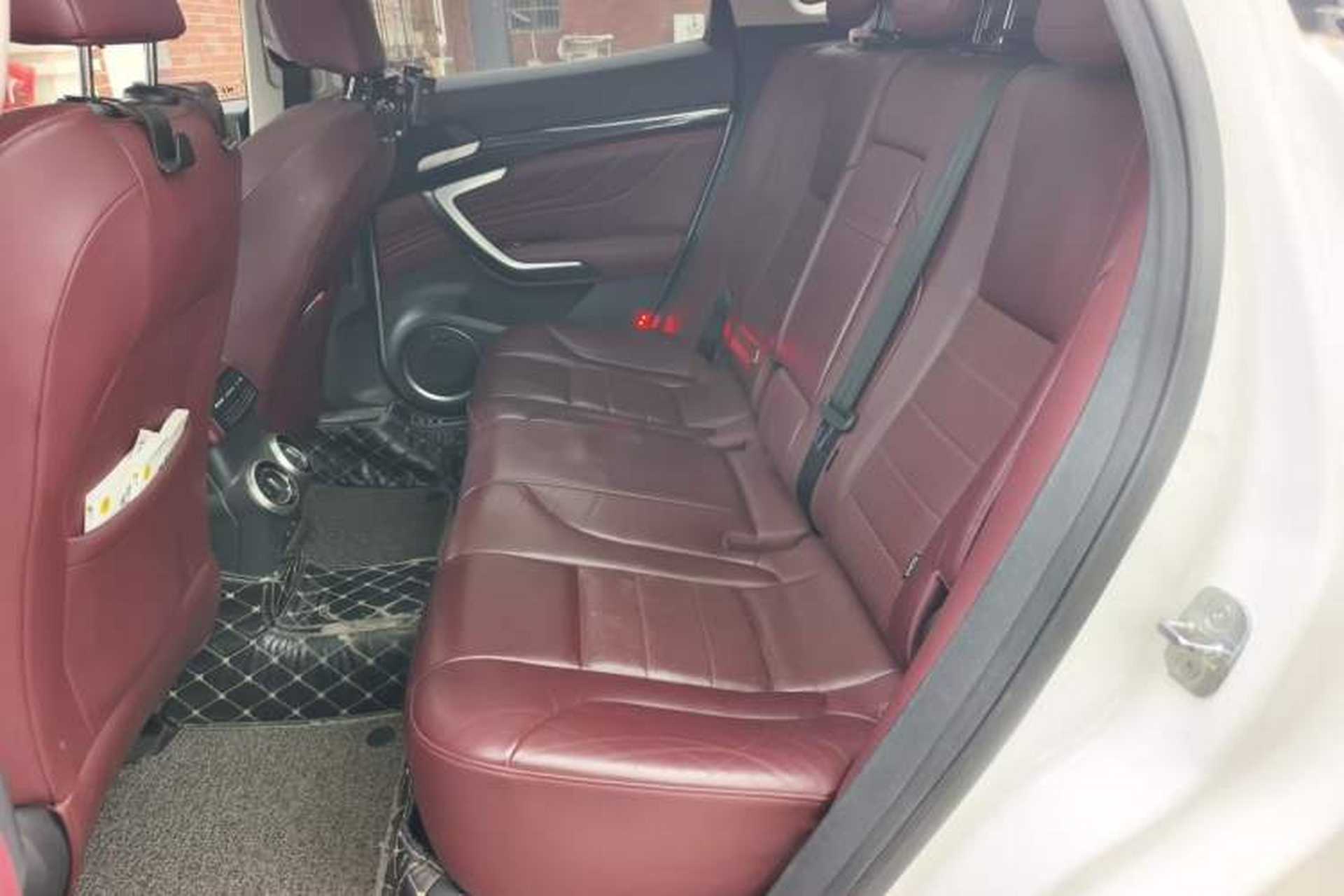 Used Wey VV7 2017 2.0T Flagship Model Interior 4