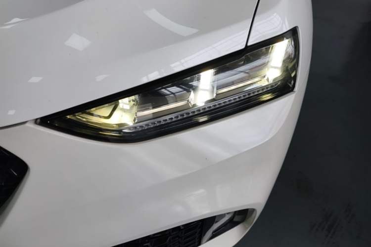 Used Wey VV7 2017 2.0T Ultra-Luxury Version Left Front Headlight