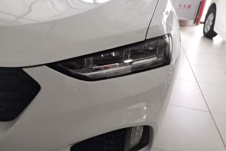 Used Wey VV7 2017 2.0T Ultra-Luxury Version Left Front Headlight