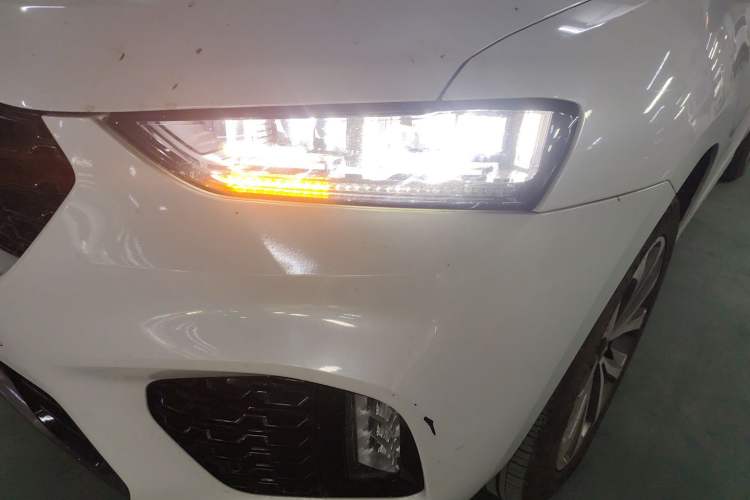 Used Wey VV7 2017 2.0T Ultra-Luxury Version Left Front Headlight