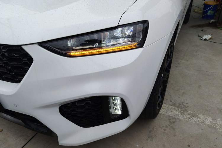 Used Wey VV7 2017 2.0T Flagship Model Left Front Headlight