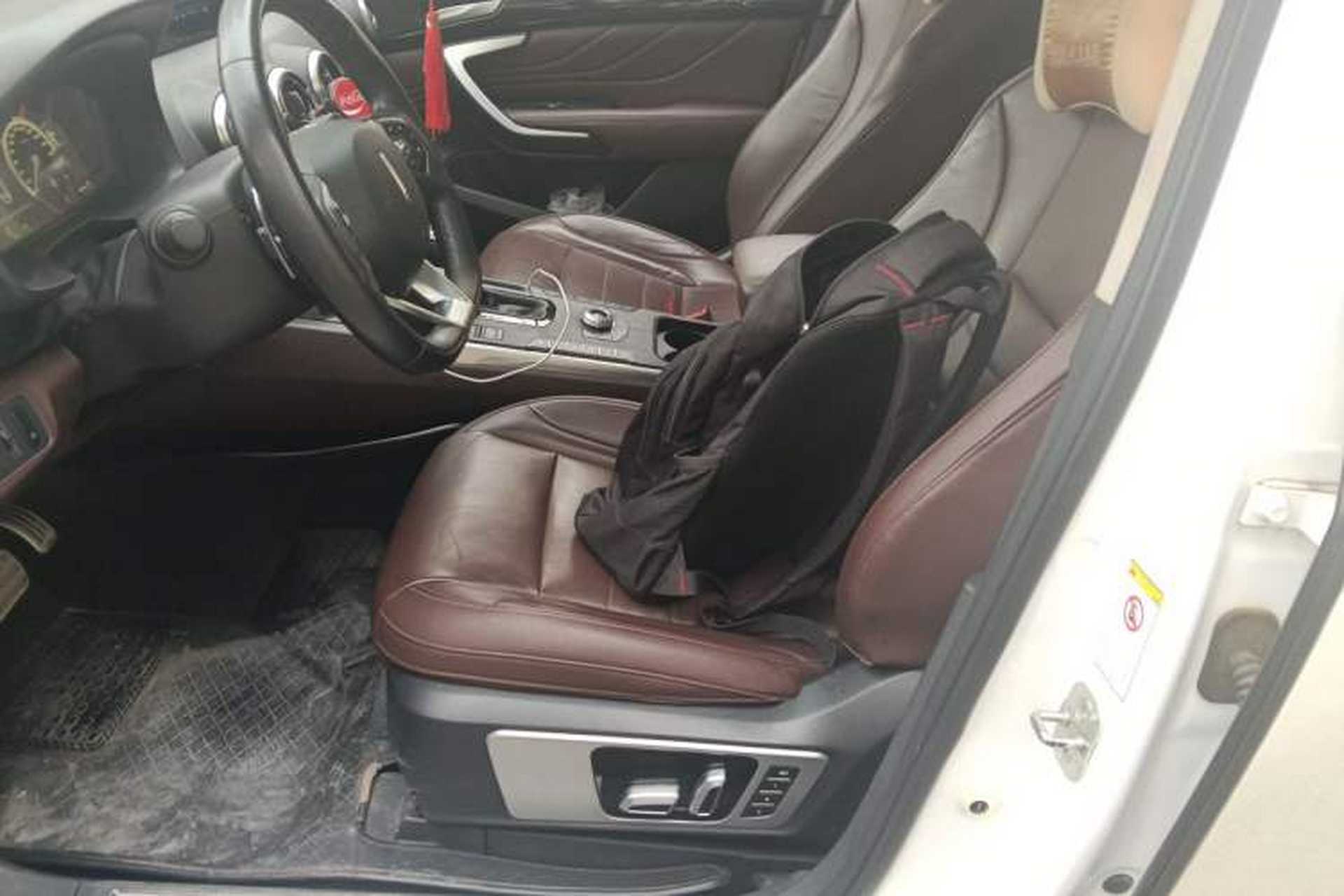 Used Wey VV7 2017 2.0T Flagship Model Left Front Seat