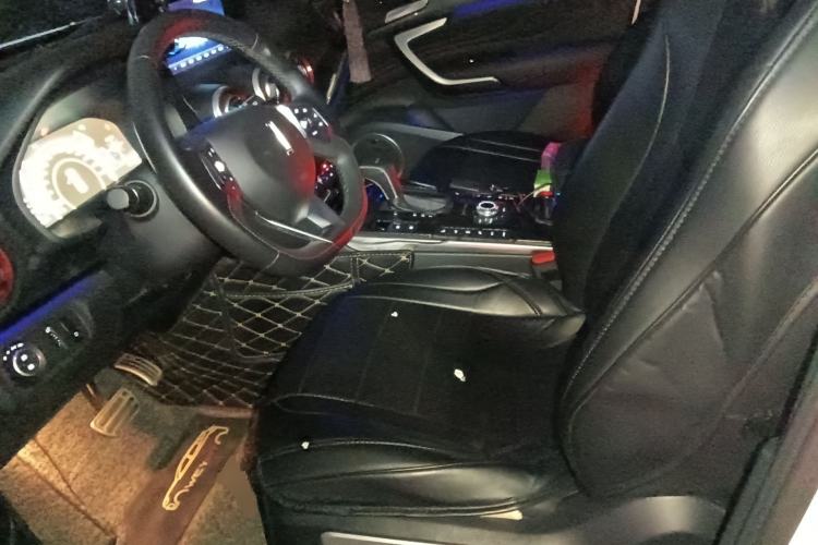 Used Wey VV7 2017 2.0T Flagship Model Left Front Seat